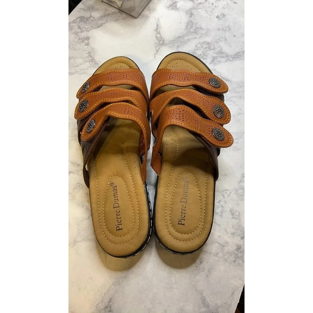 Pierre Dumas Women's Brown Strappy Sandals